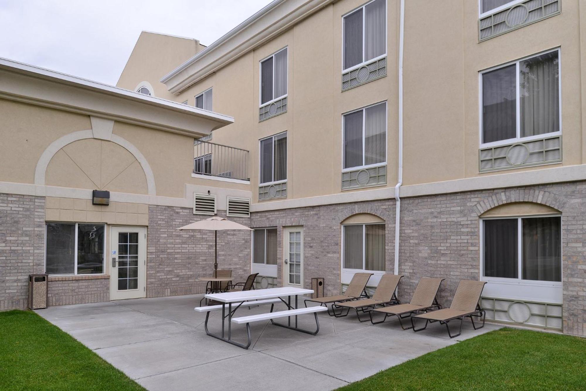 Holiday Inn Express Hotel & Suites Idaho Falls By Ihg Buitenkant foto