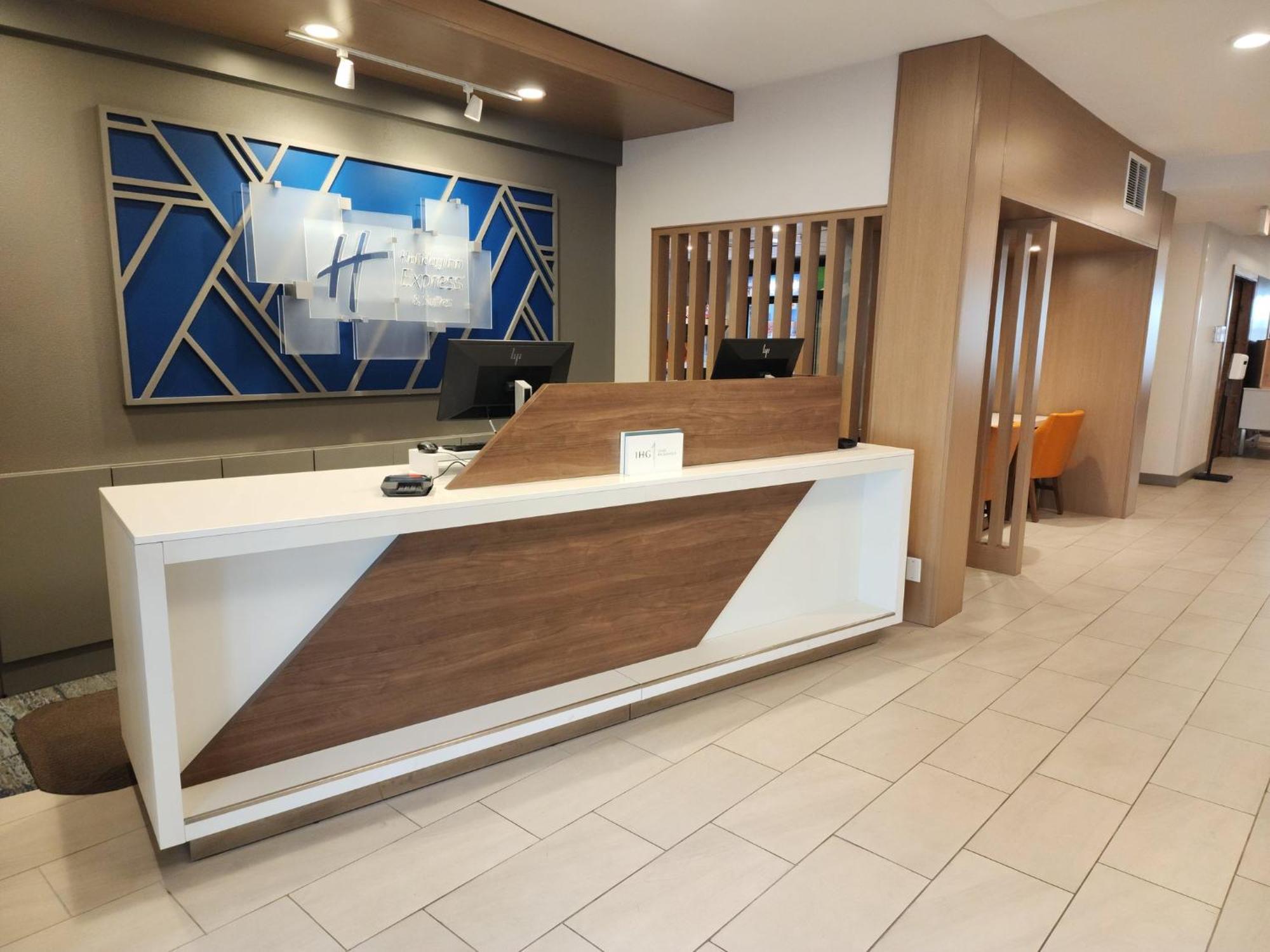 Holiday Inn Express Hotel & Suites Idaho Falls By Ihg Buitenkant foto