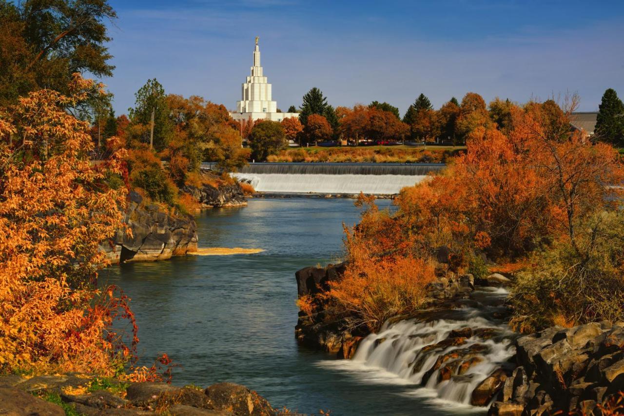 Holiday Inn Express Hotel & Suites Idaho Falls By Ihg Buitenkant foto